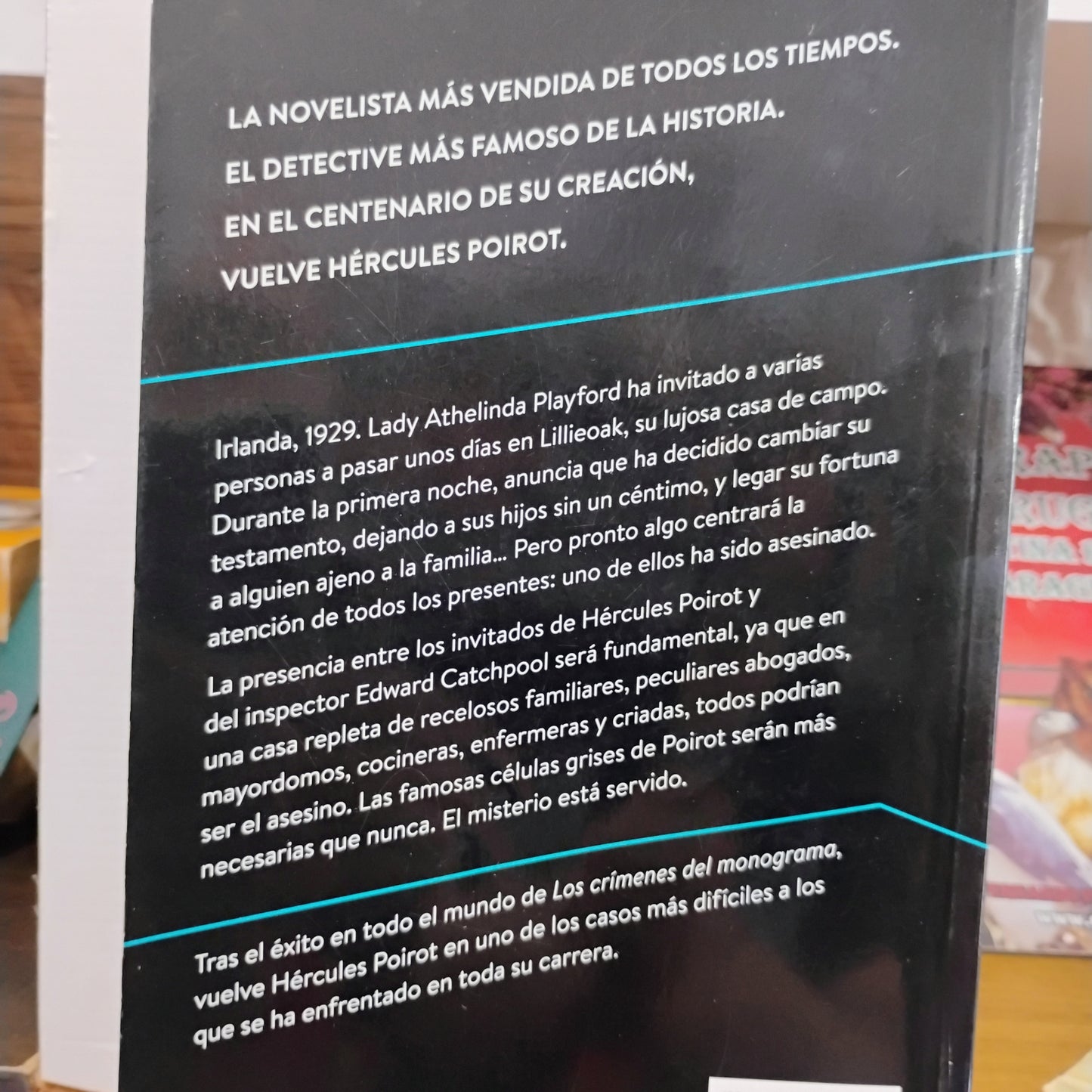 Ataúd cerrado - Sophie Hanna / Agatha Christie