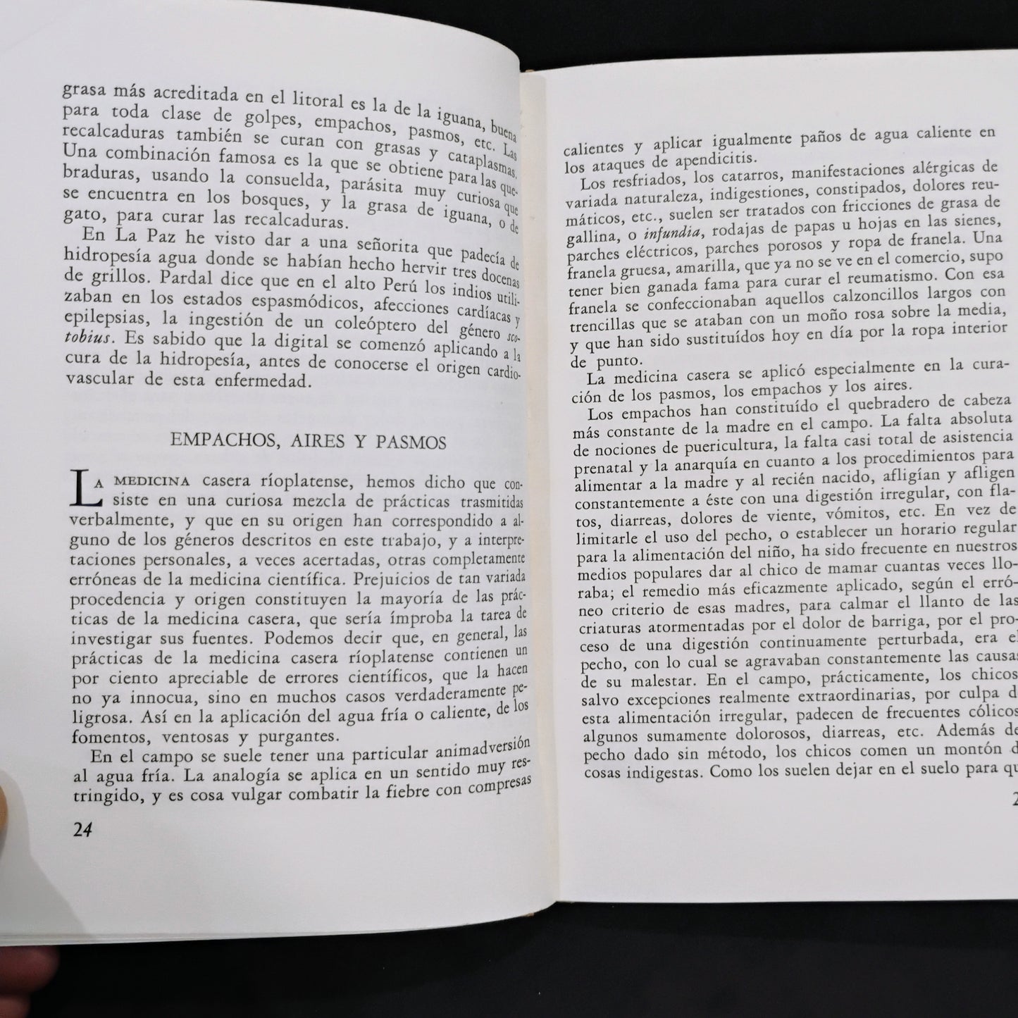 Médicos, magos y curanderos - Luis Gudiño Kramer