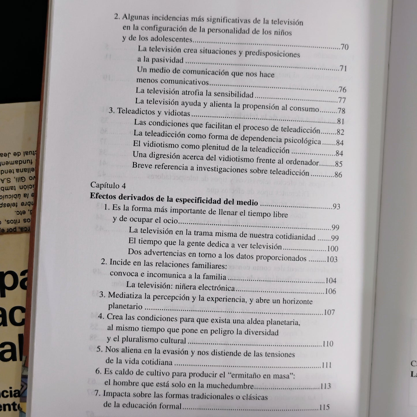 Teleadictos y videotas en la aldea planetaria (I) - Ezequiel Ander-Egg