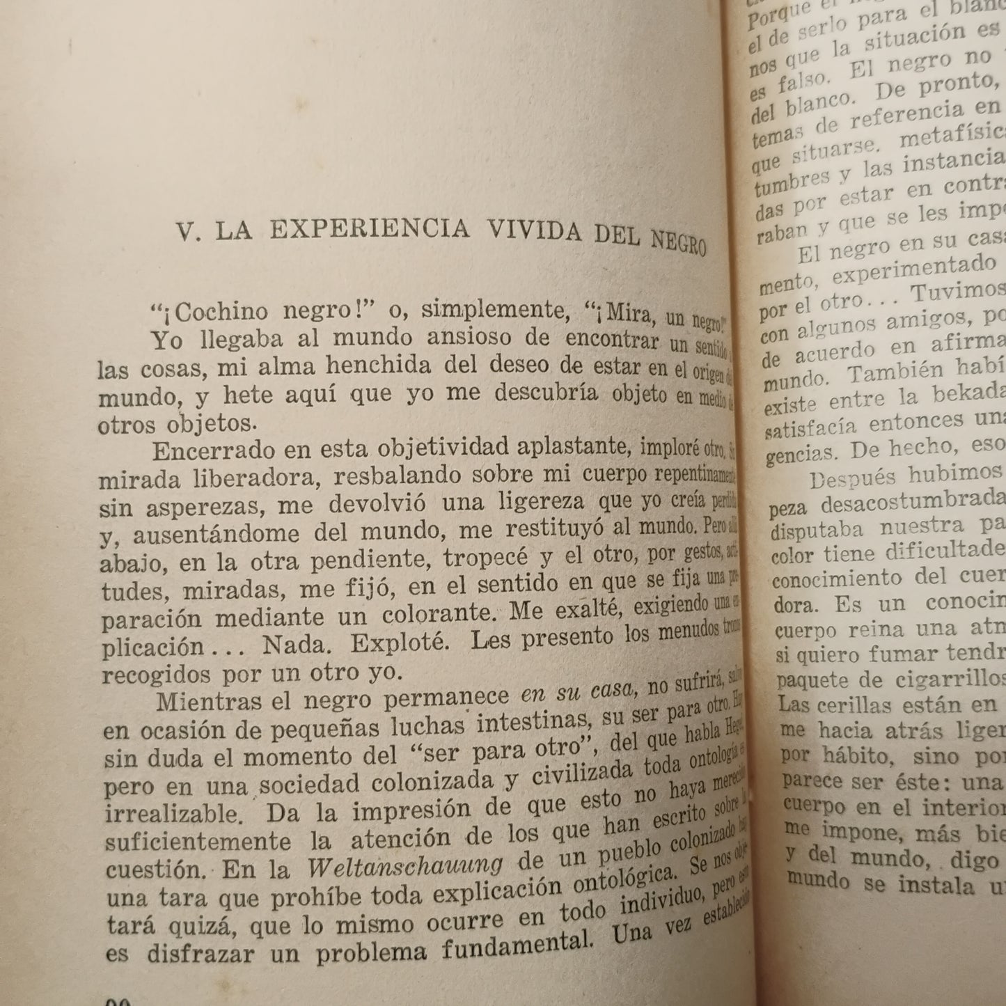 PIEL NEGRA, MÁSCARAS BLANCAS - Frantz Fanon