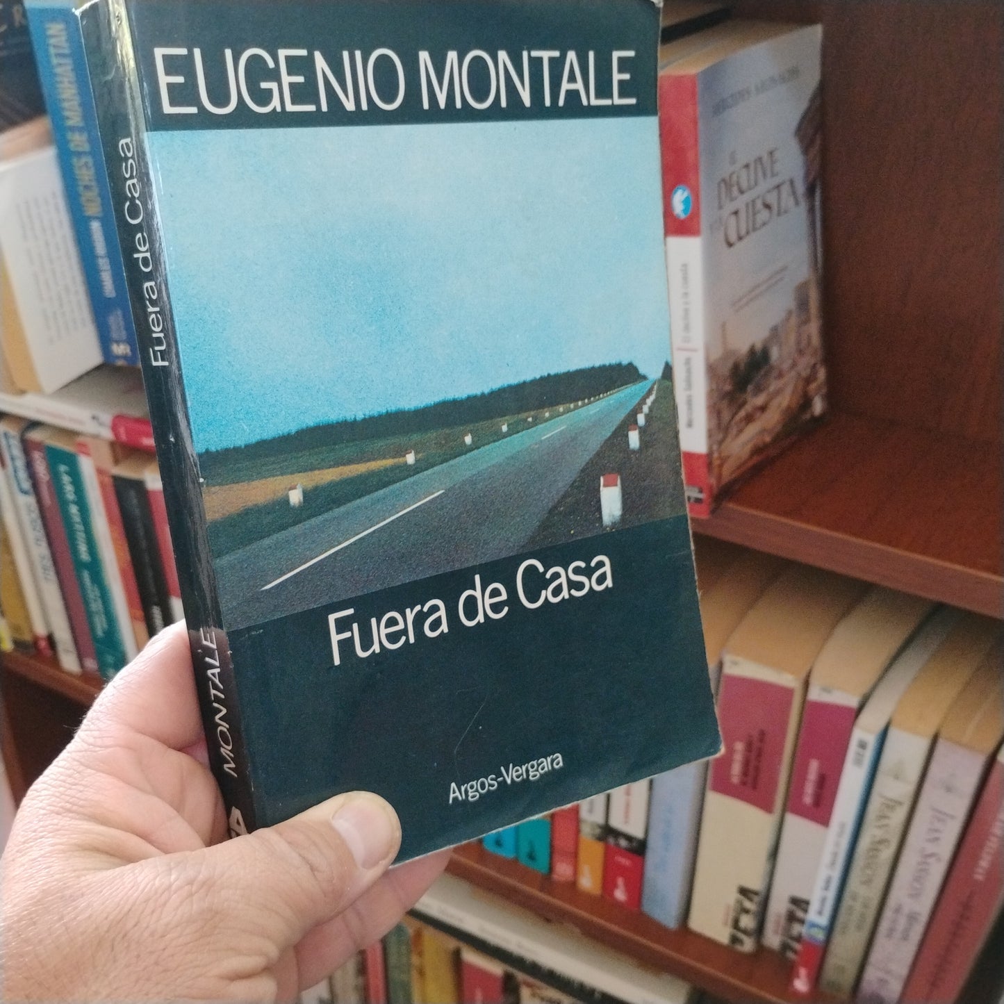 Fuera de casa - Eugenio Montale