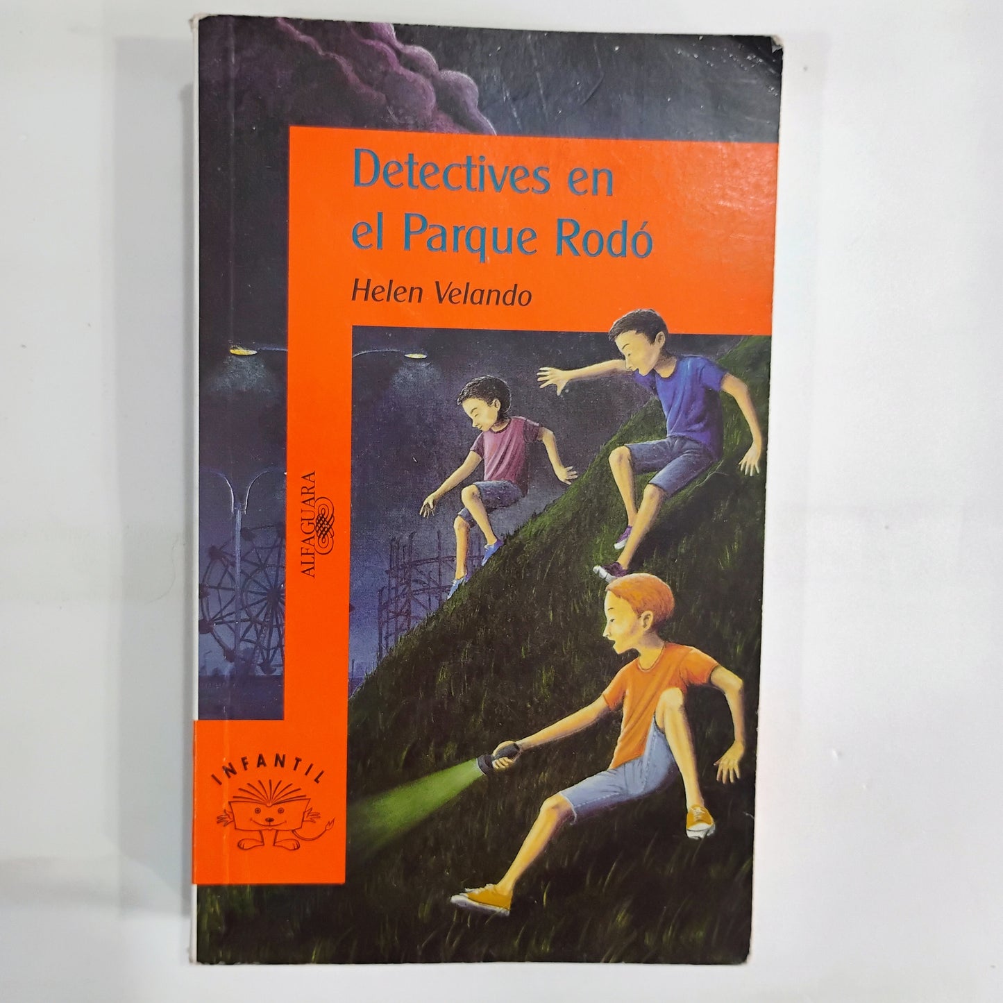 Detectives en el Parque Rodó - Helen Velando