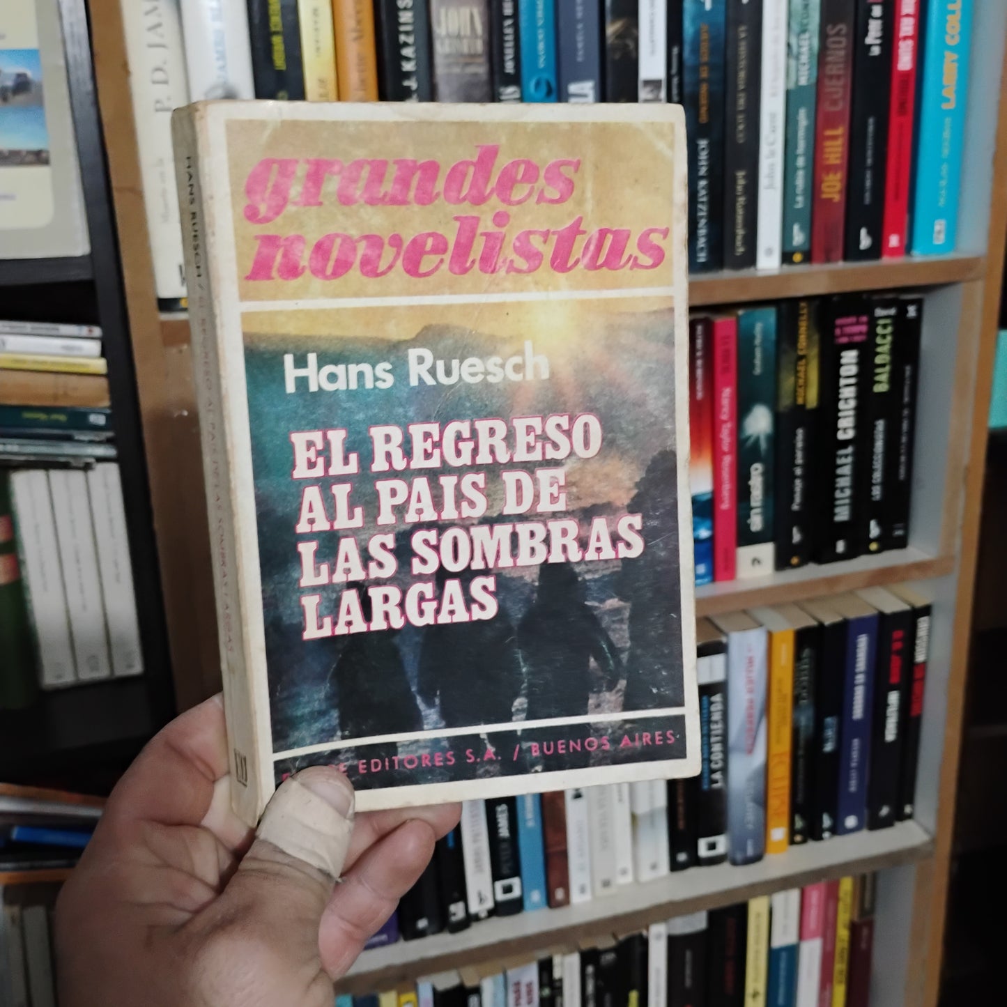 El regreso al país de las sombras largas - Hans Ruesch