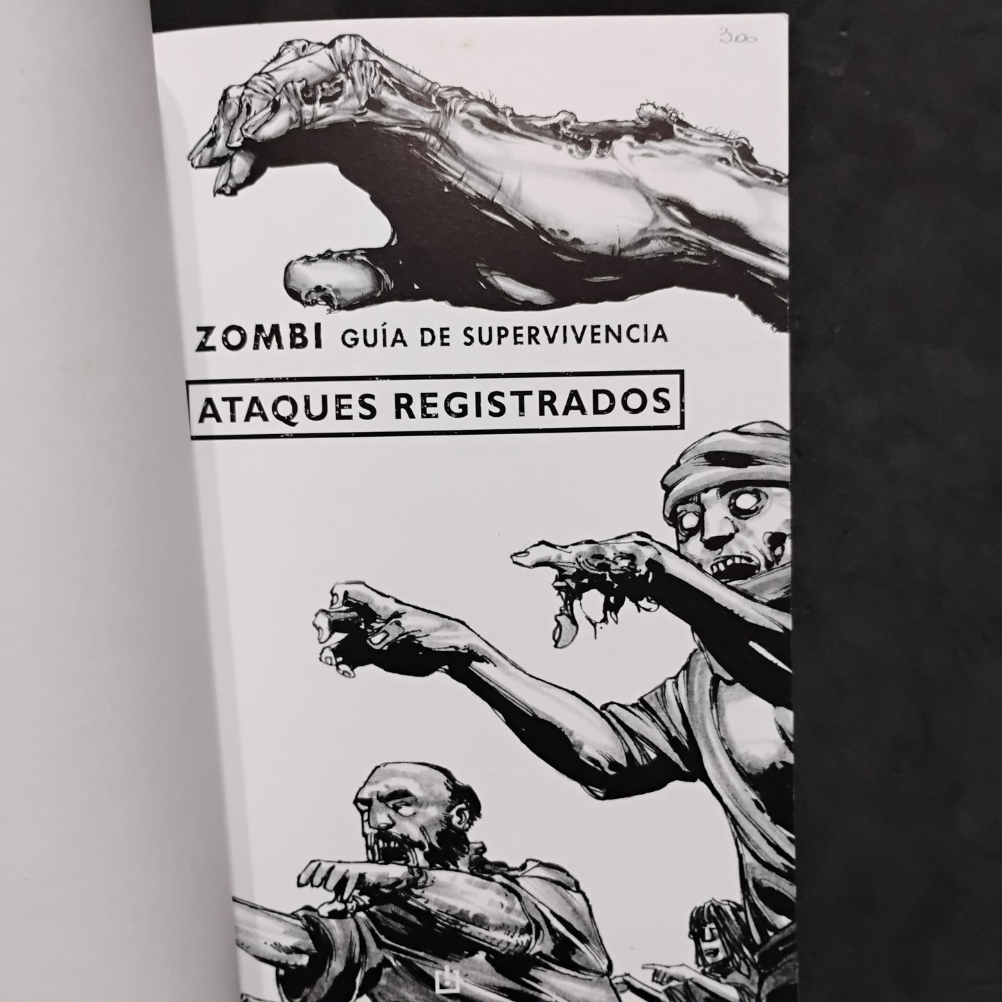 ZOMBI. GUÍA DE SUPERVIVENCIA. ATAQUES REGISTRADOS - Max Brooks, Ibraim Roberson (ilust)