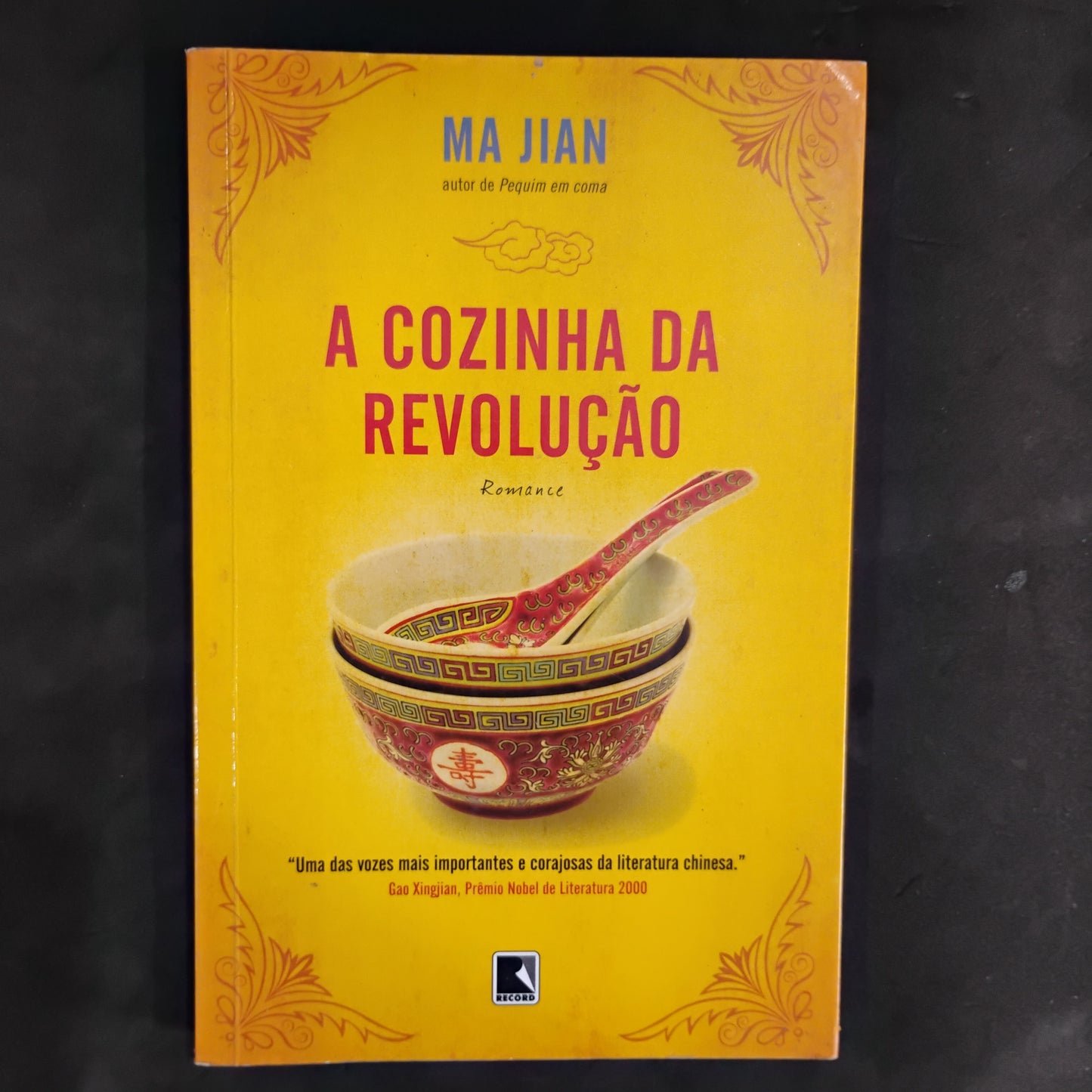 Varios en portugués
