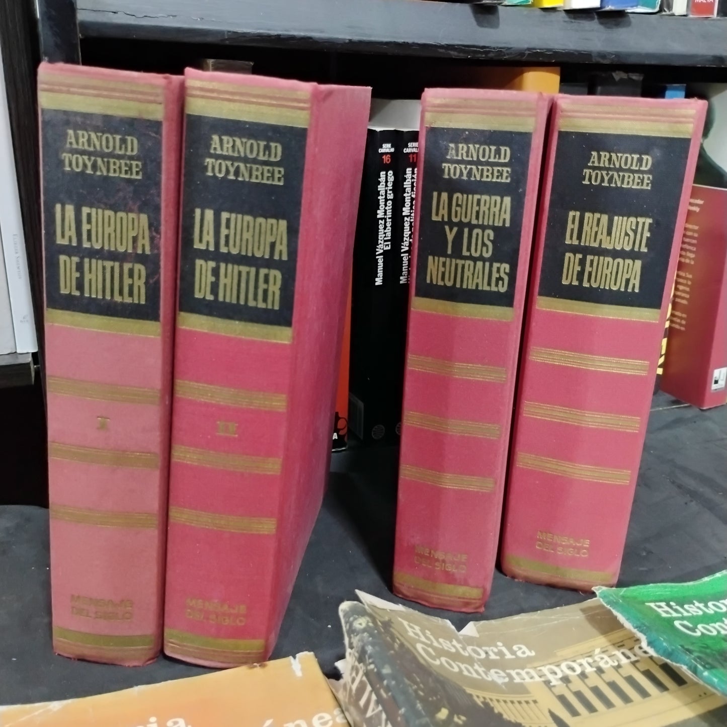 HISTORIA CONTEMPORÁNEA. La Europa de Hitler (tomos I y II), La guerra de los neutrales (tomo III), El reajuste de Europa (tomo IV) - Arnold Toynbee