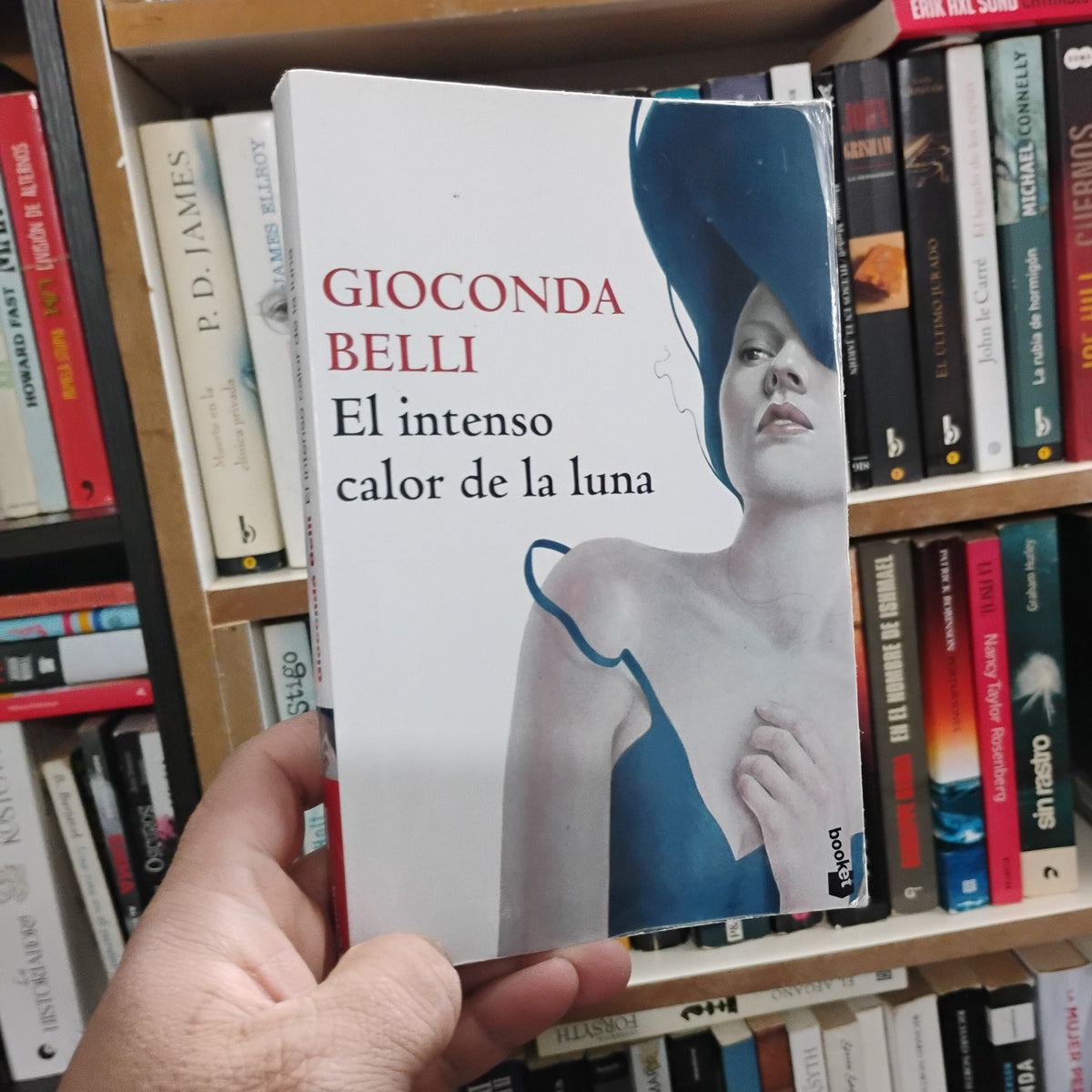 El intenso calor de la luna - Gioconda Belli