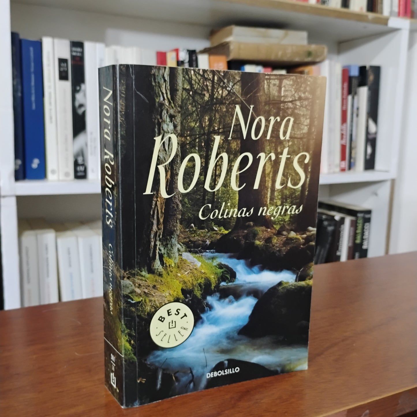 Colinas negras - Nora Roberts