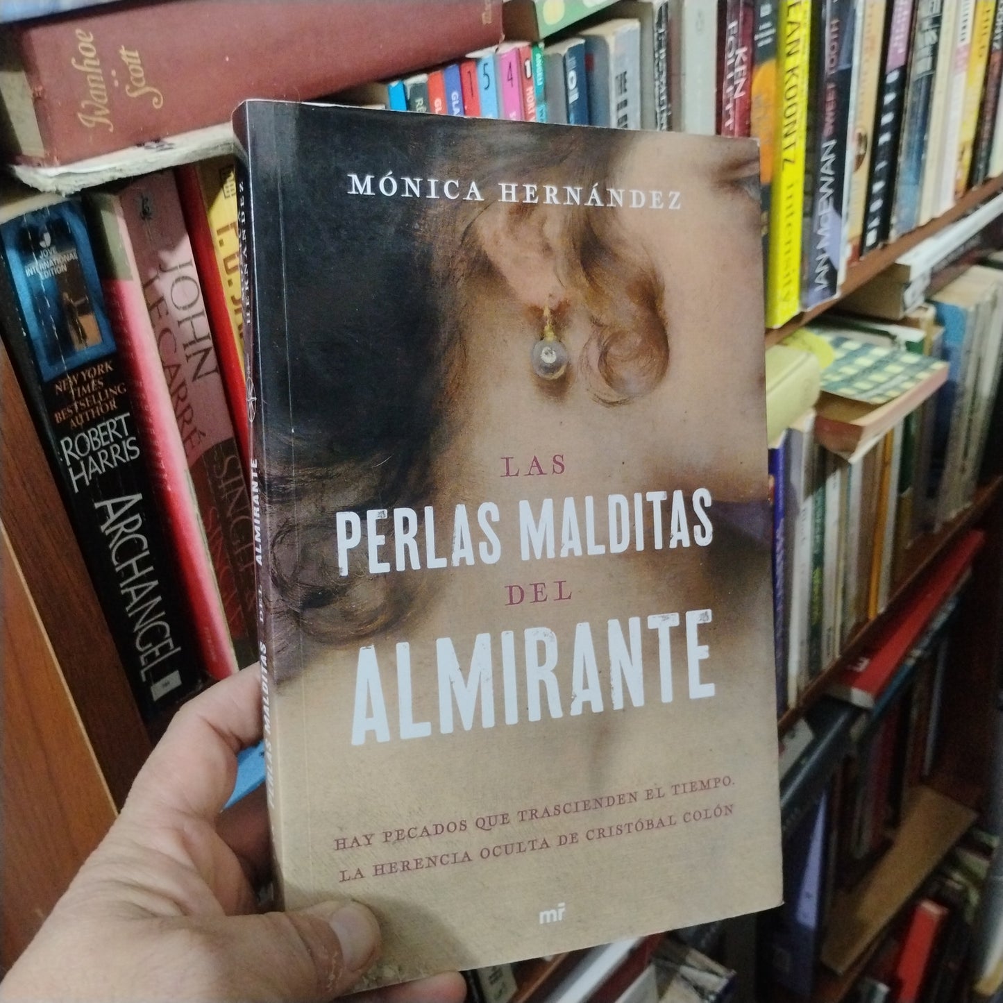 Las perlas malditas del Almirante - Mónica Hernández