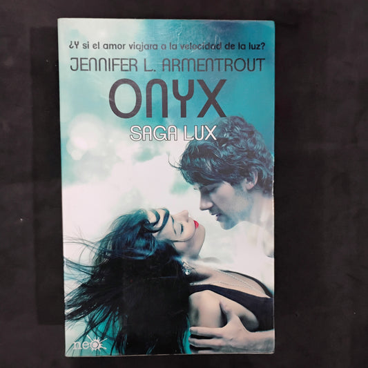 Onyx (Saga Lux #2) - Jennifer L. Armentrout