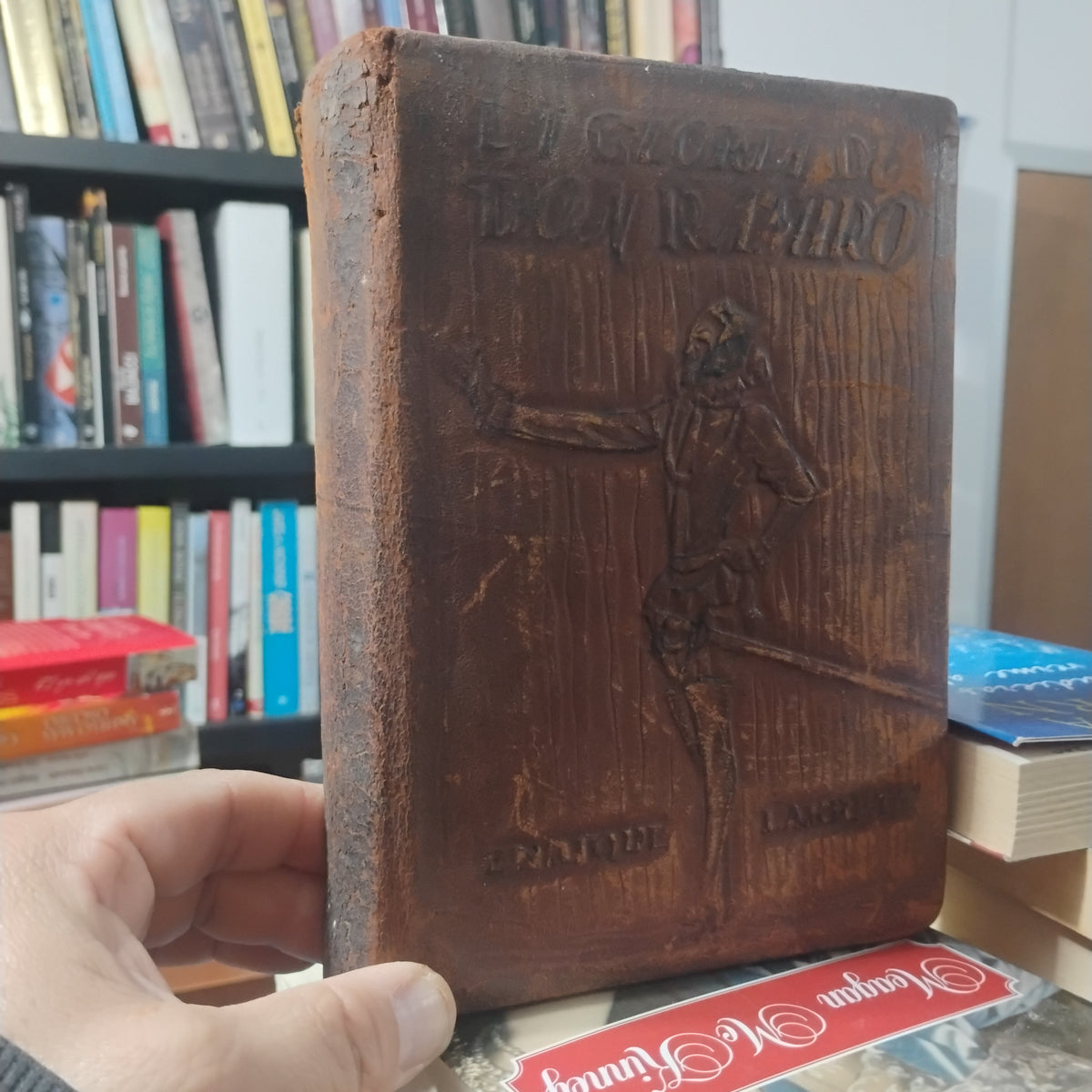 La gloria de Don Ramiro (una vida en tiempos de Felipe II) - Enrique Larreta