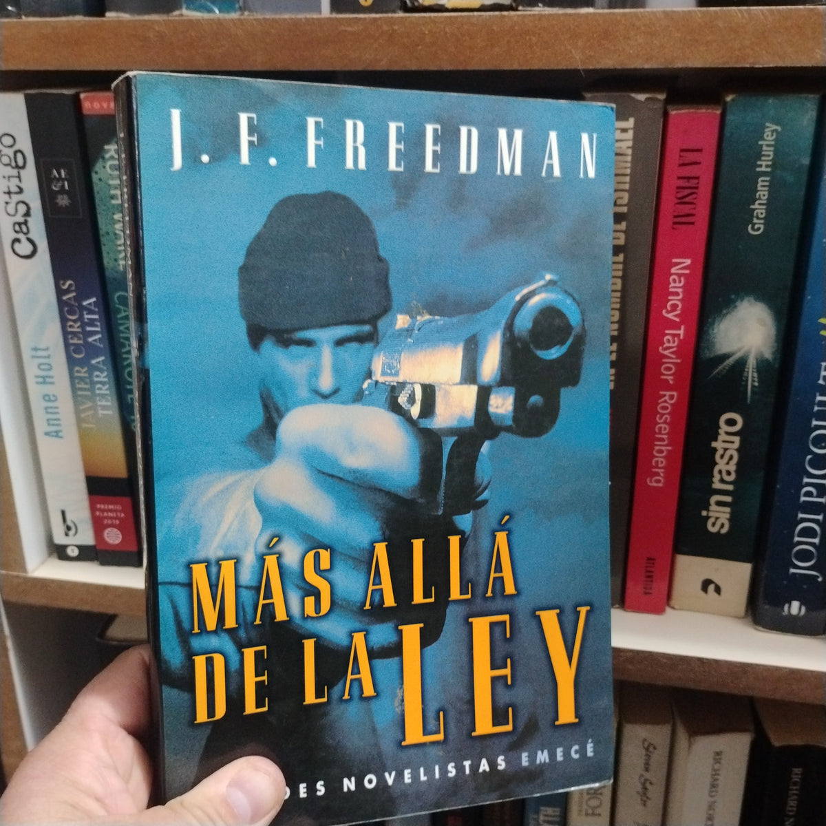 Más allá de la ley - J. F. Freedman