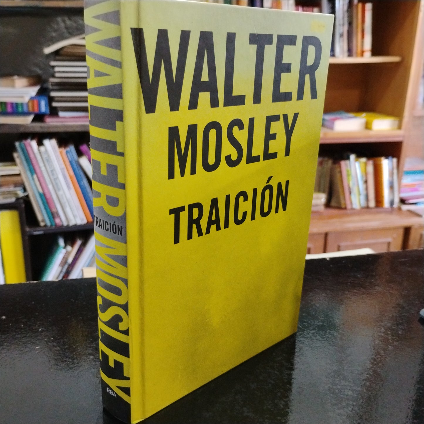 Traición - Walter Mosley